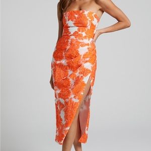 Brand new Showpo Brailey Jacquard Dress. Ordered it for a wedding never worn